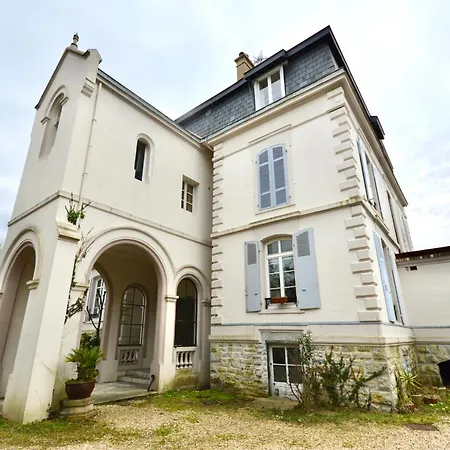 - Atypique - Ancien Manoir * Ανγκλέ