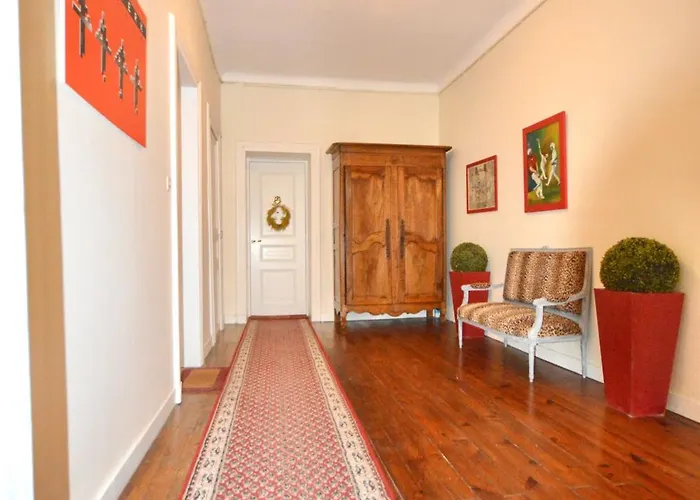 - Atypique - Ancien Manoir Appartement